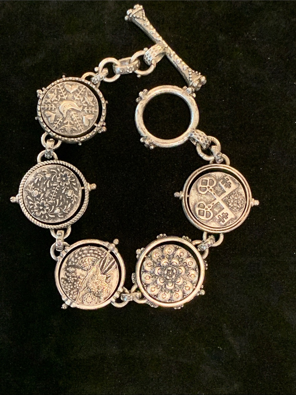Lucky Brand Antique Silver Engraved Circle Bracelet